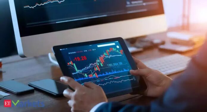 7 Indian Stocks That Fit Peter Lynch’s Growth Investing Approach – Pro Play